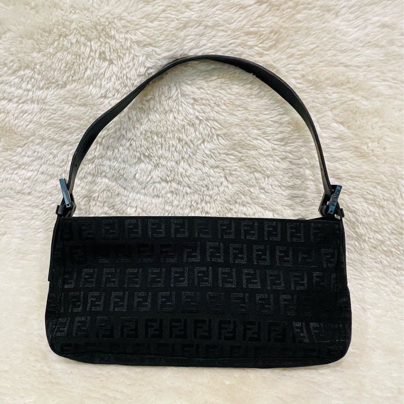 FENDI經典黑色老花 中麻將/腋下包 ✨Fendi麻將包 肩背包 腋下包 黑色Fendi原花 手提包 腋下包-1