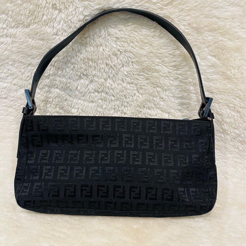 FENDI經典黑色老花 中麻將/腋下包 ✨Fendi麻將包 肩背包 腋下包 黑色Fendi原花 手提包 腋下包-2