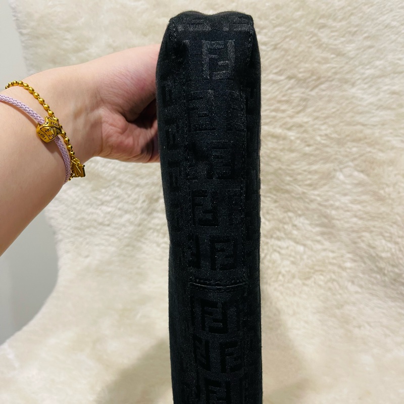 FENDI經典黑色老花 中麻將/腋下包 ✨Fendi麻將包 肩背包 腋下包 黑色Fendi原花 手提包 腋下包-11