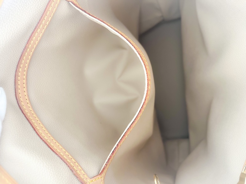 Lv 老花水桶包-9