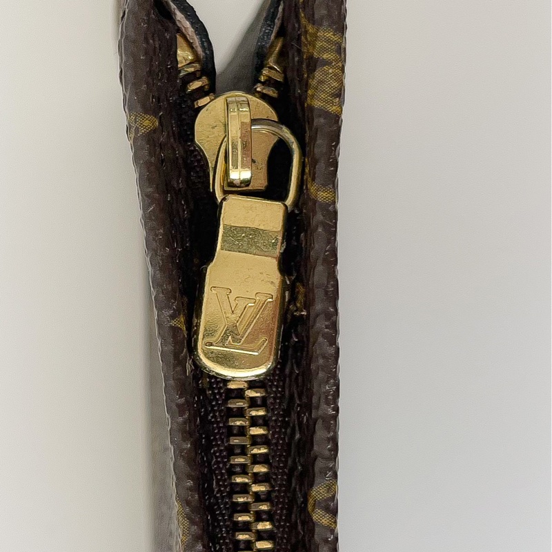 Lv 老花水桶包-16