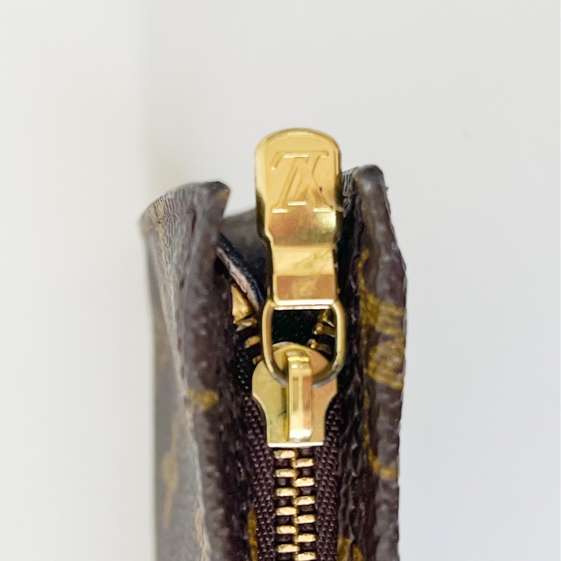 Lv 老花水桶包-17