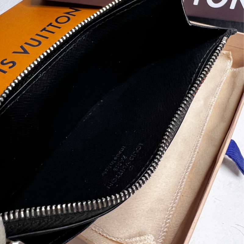 Lv 黑棋盤格 卡夾萬用零錢包-10