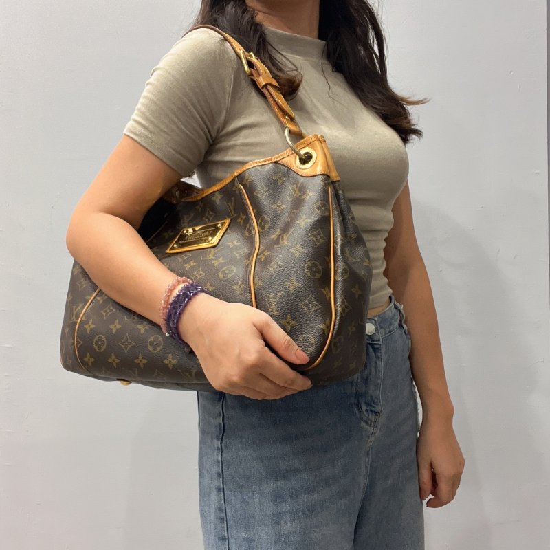 Louis Vuitton LV 字紋南瓜肩背包/側肩包-10