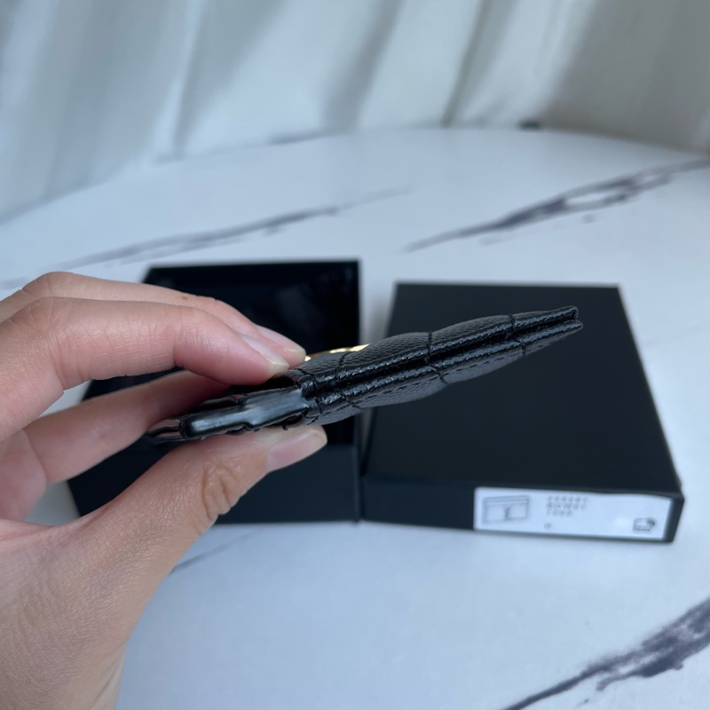 YSL黑魚子醬金logo卡片夾-14