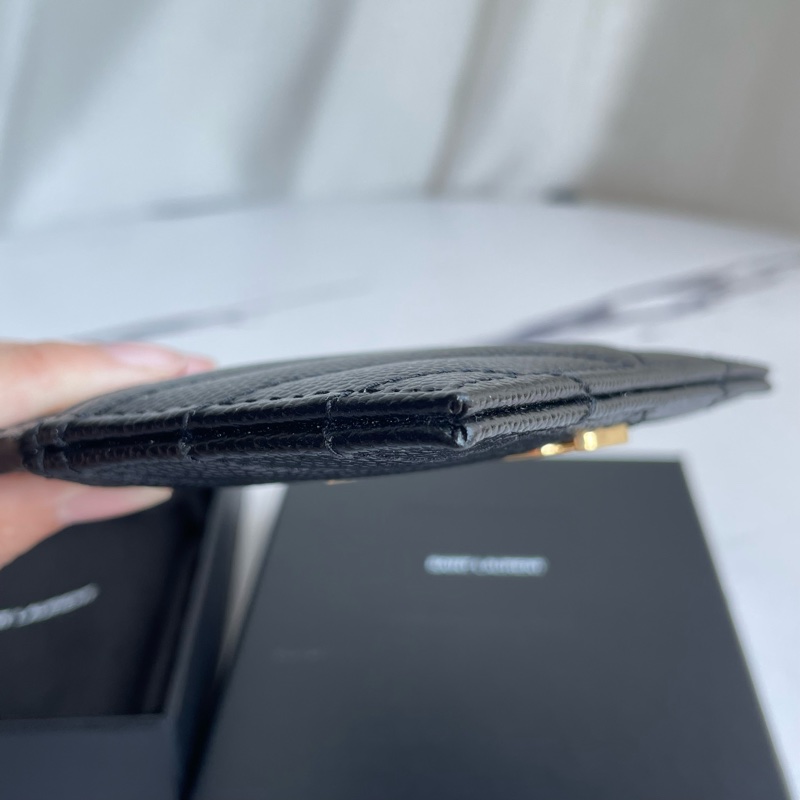 YSL黑魚子醬金logo卡片夾-15