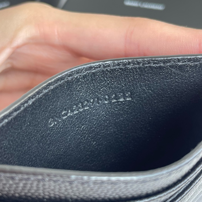 YSL黑魚子醬金logo卡片夾-19