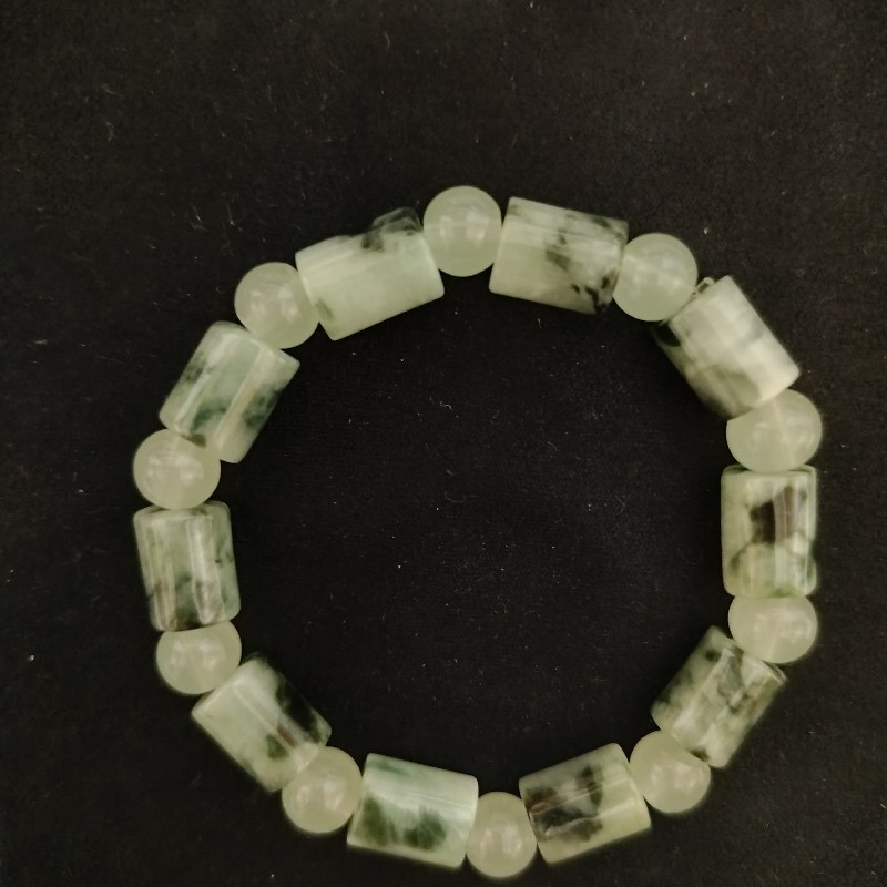 天然A貨翡翠 設計款 翠綠飄花手串-0