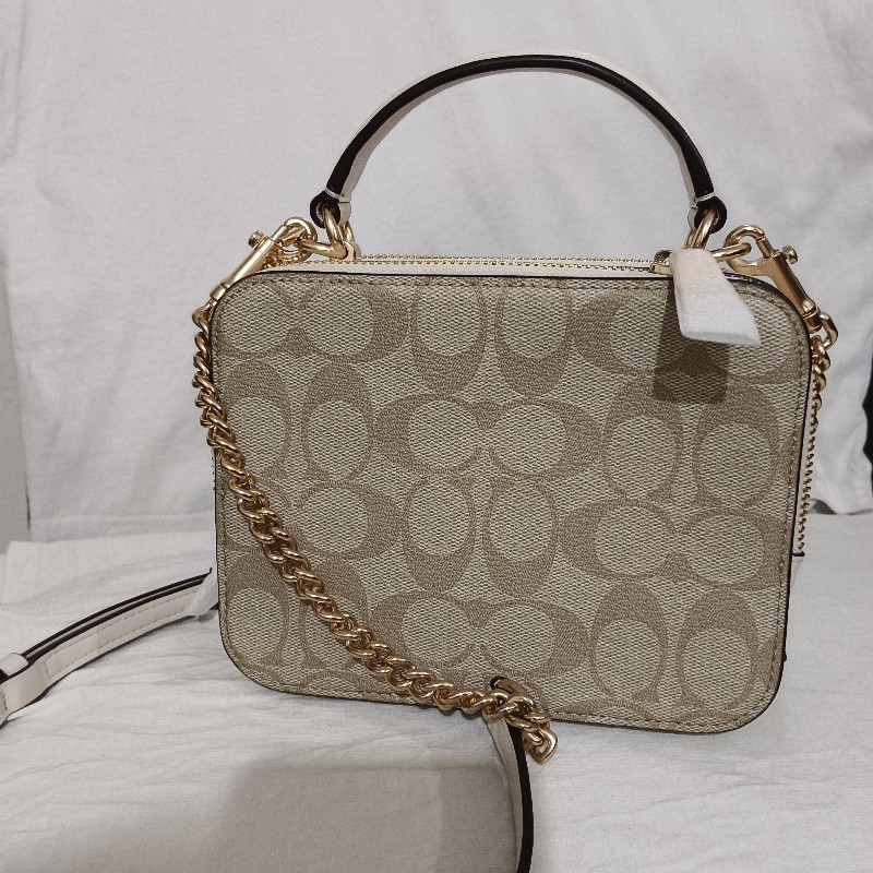 coach斜背小箱包-1