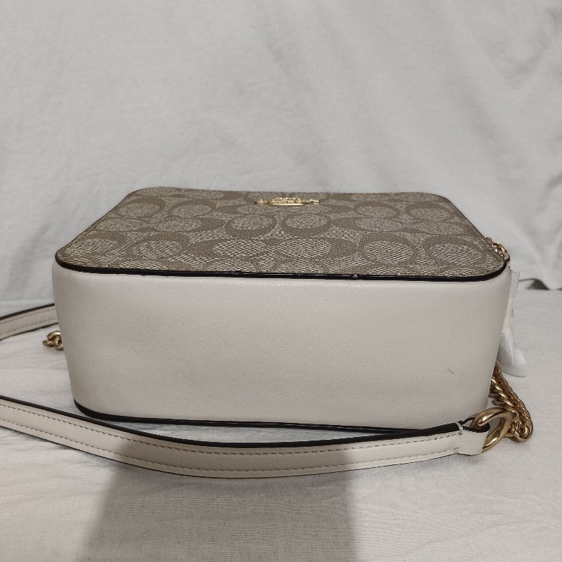 coach斜背小箱包-3