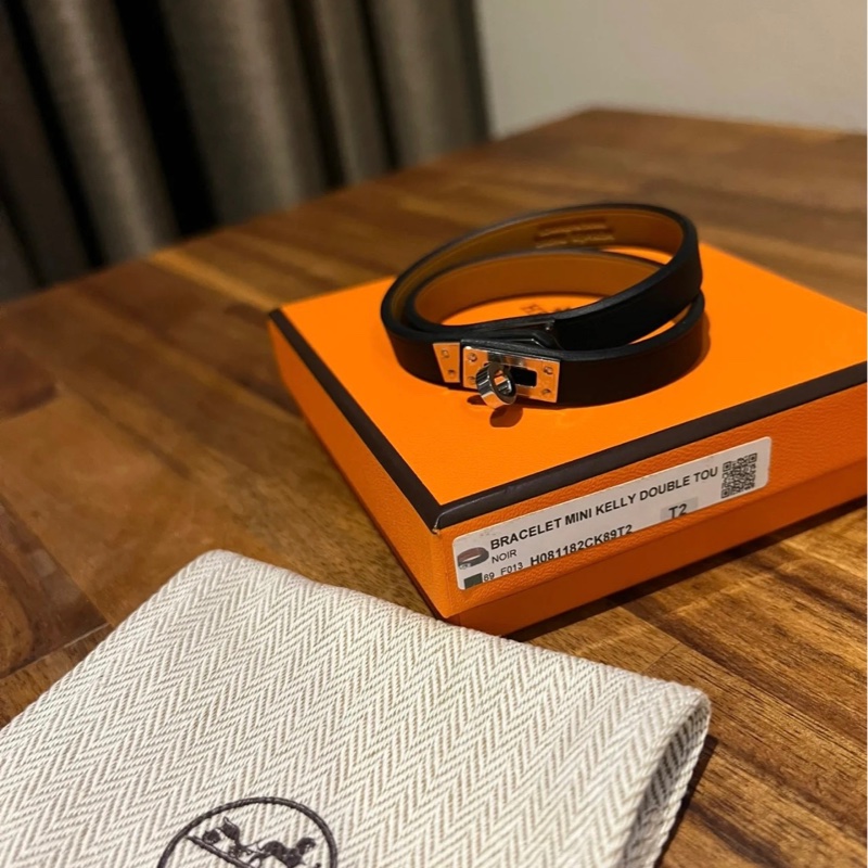 Hermes mini kelly 手環 經典黑銀 T2 甜價出-0