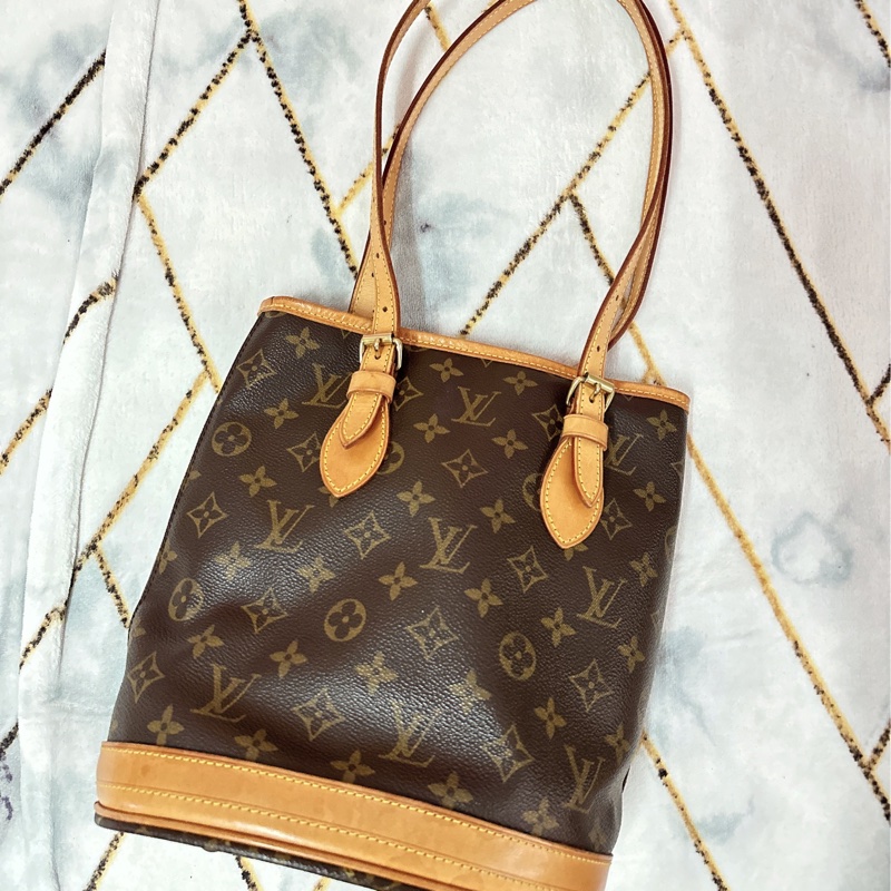 LOUIS VUITTON 水桶包 Bucket PM M42238-1