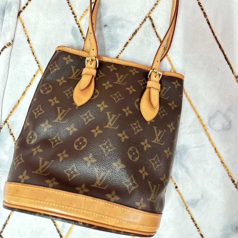 LOUIS VUITTON 水桶包 Bucket PM M42238-9