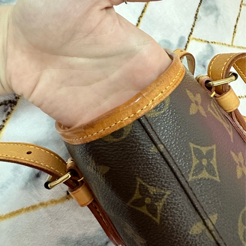 LOUIS VUITTON 水桶包 Bucket PM M42238-14