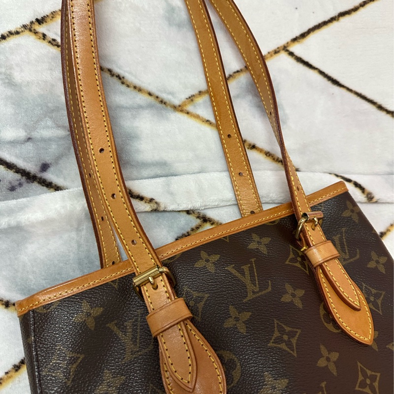 LOUIS VUITTON 水桶包 Bucket PM M42238-16