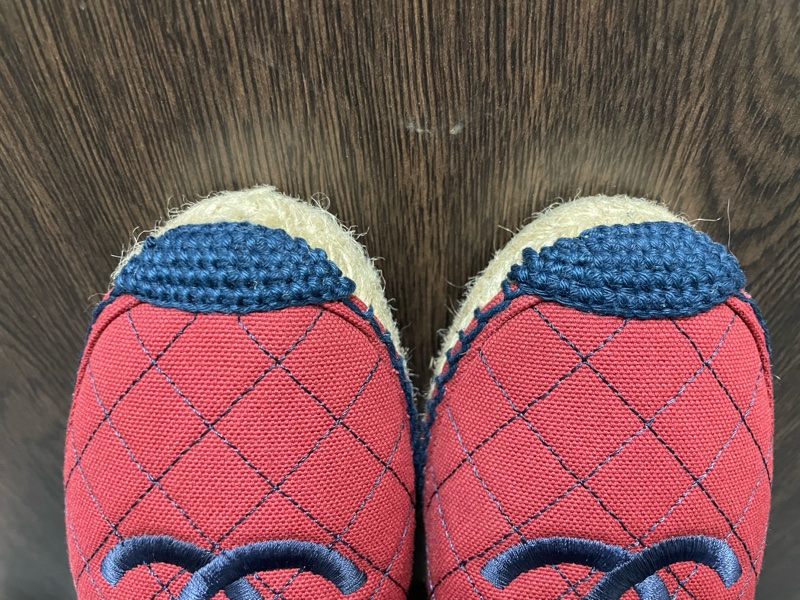 chanel 酒紅色菱格漁夫鉛筆帆布草編平底鞋-3