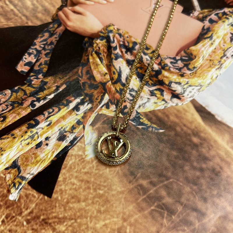 Louis Vuitton M00759經典水鑽logo金色Louise by Night項鍊-2