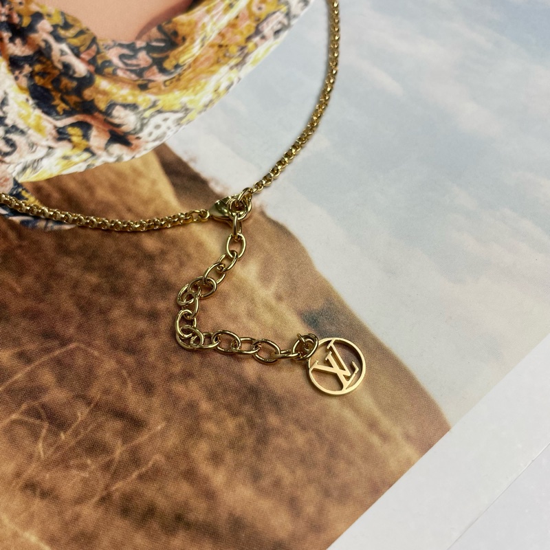 Louis Vuitton M00759經典水鑽logo金色Louise by Night項鍊-3