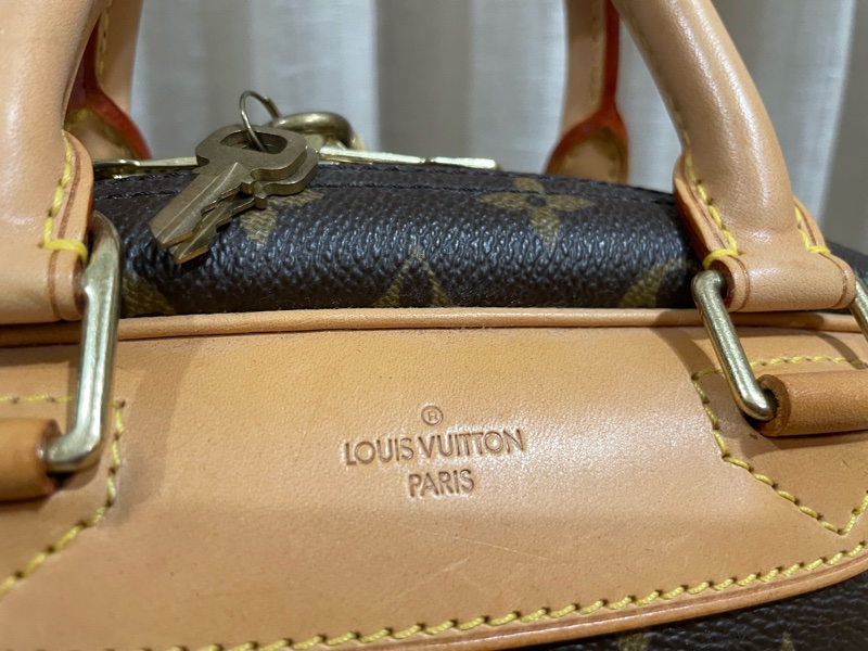 Louis Vuitton M42228 小珍包 晚宴包 手拿包 時尚 貴婦 精品-1
