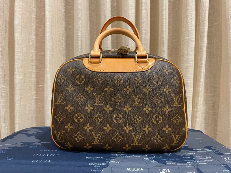 Louis Vuitton M42228 小珍包 晚宴包 手拿包 時尚 貴婦 精品-2