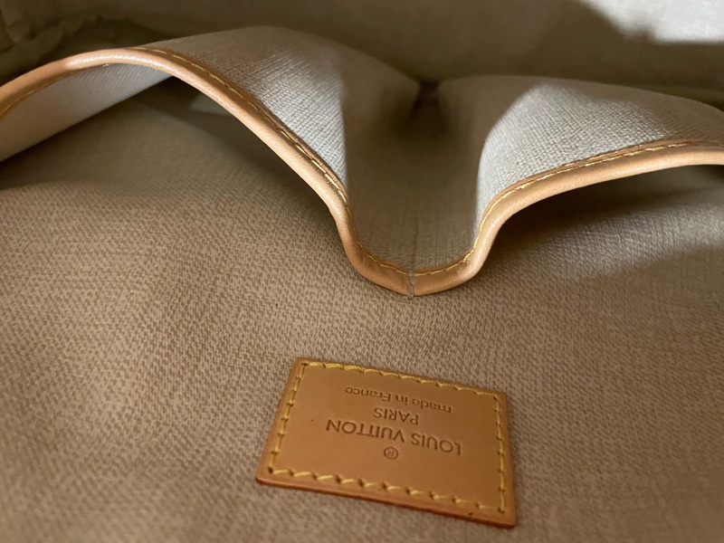 Louis Vuitton M42228 小珍包 晚宴包 手拿包 時尚 貴婦 精品-6