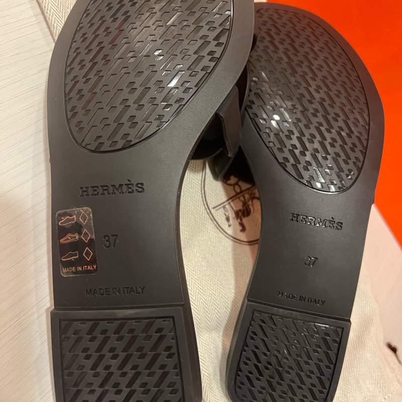 HERMES愛馬仕 Aloha涼鞋 豬鼻子拖鞋  黑色-2