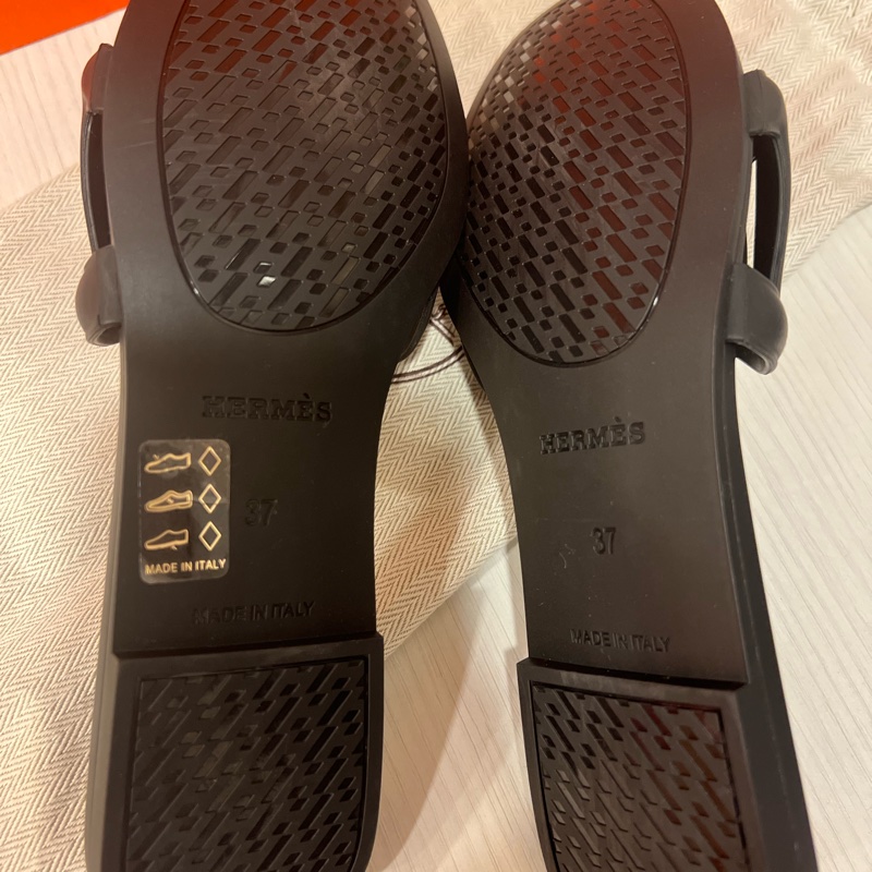 HERMES愛馬仕 Aloha涼鞋 豬鼻子拖鞋  黑色-3