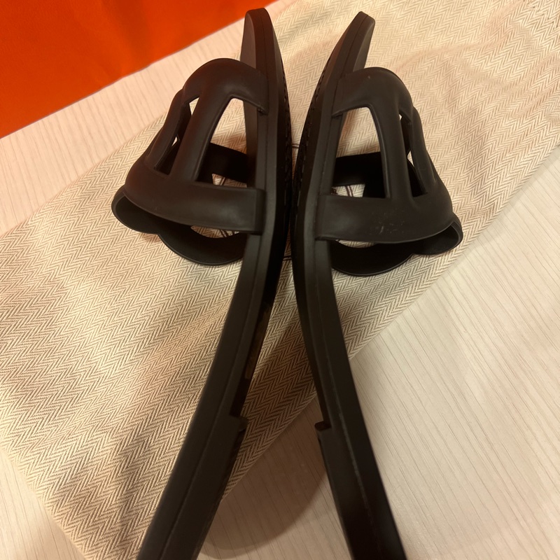 HERMES愛馬仕 Aloha涼鞋 豬鼻子拖鞋  黑色-6