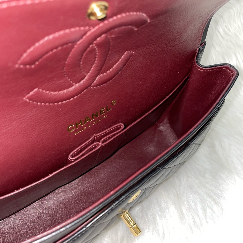 Chanel A01112黑羊皮金釦Coco 25口蓋包Classic Flap-19