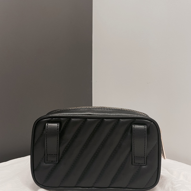 MK 小羊皮腰包-10