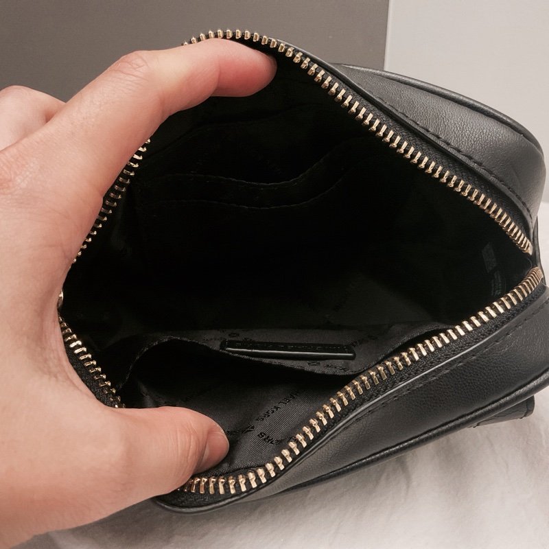 MK 小羊皮腰包-12