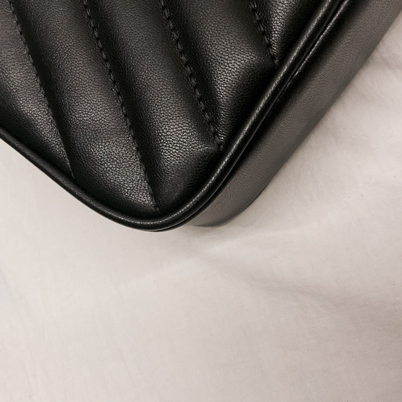 MK 小羊皮腰包-13