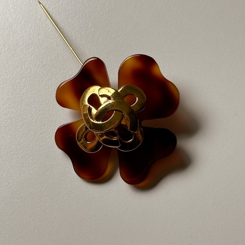 CHANEL 玳瑁幸運草胸針 老香飾品 鍍24K金-3