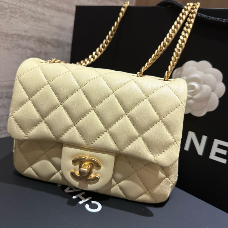 Chanel 23S山茶花方胖子 小雞黃色💛-1