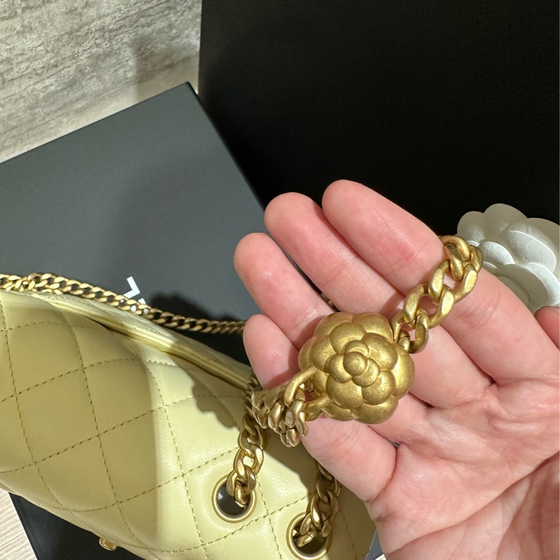 Chanel 23S山茶花方胖子 小雞黃色💛-4