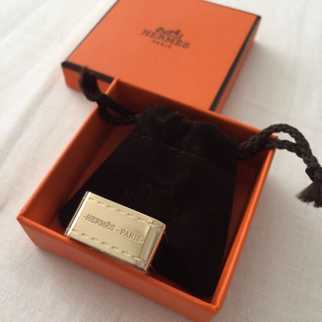 近新正品✨HERMES 愛馬仕經典品牌馬車LOGO方形絲巾釦環(金）-4