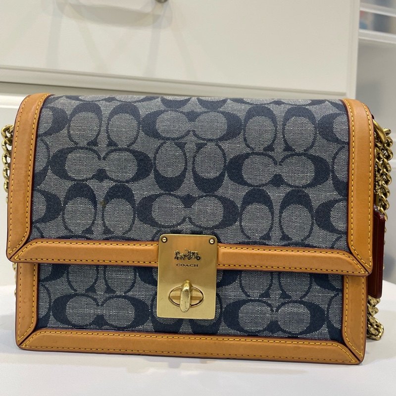 Coach 經典藍 丹寧質感Chambray 香布雷 Hutton 鍊帶肩背包-5