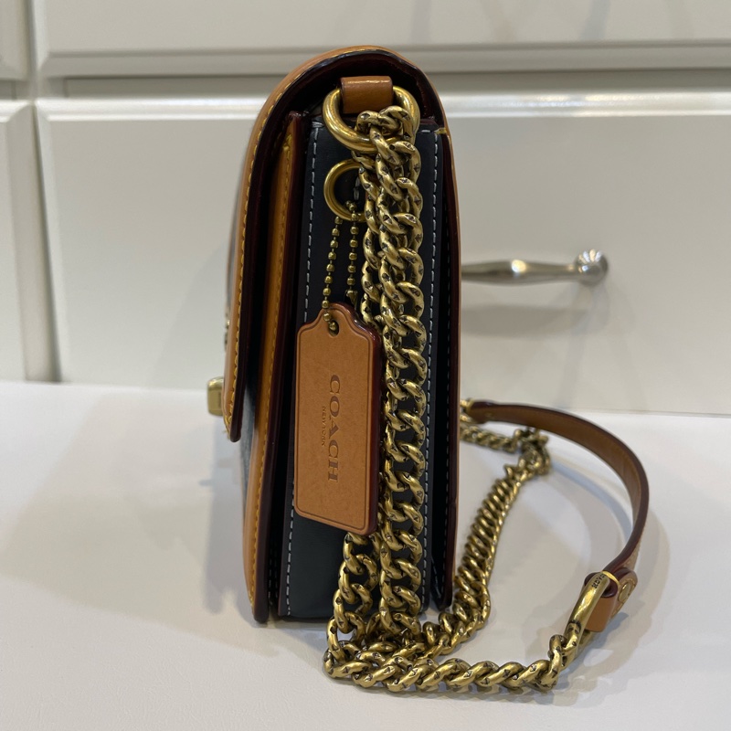 Coach 經典藍 丹寧質感Chambray 香布雷 Hutton 鍊帶肩背包-7