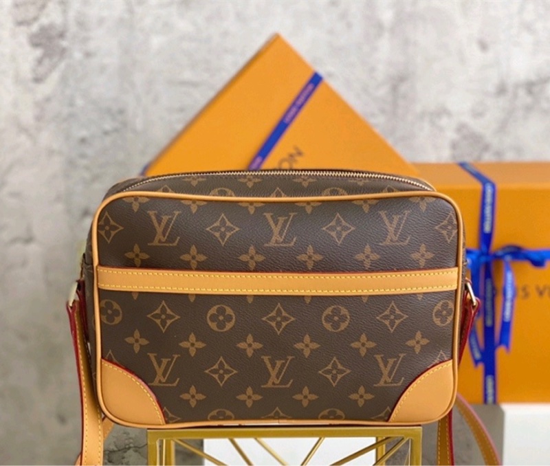 LV路易威登經典老花 (客定)男生中古 包 相機包 單肩包斜挎包側背包-0