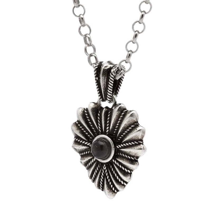 Gucci heart 經典雙G愛心雕花項鍊-4