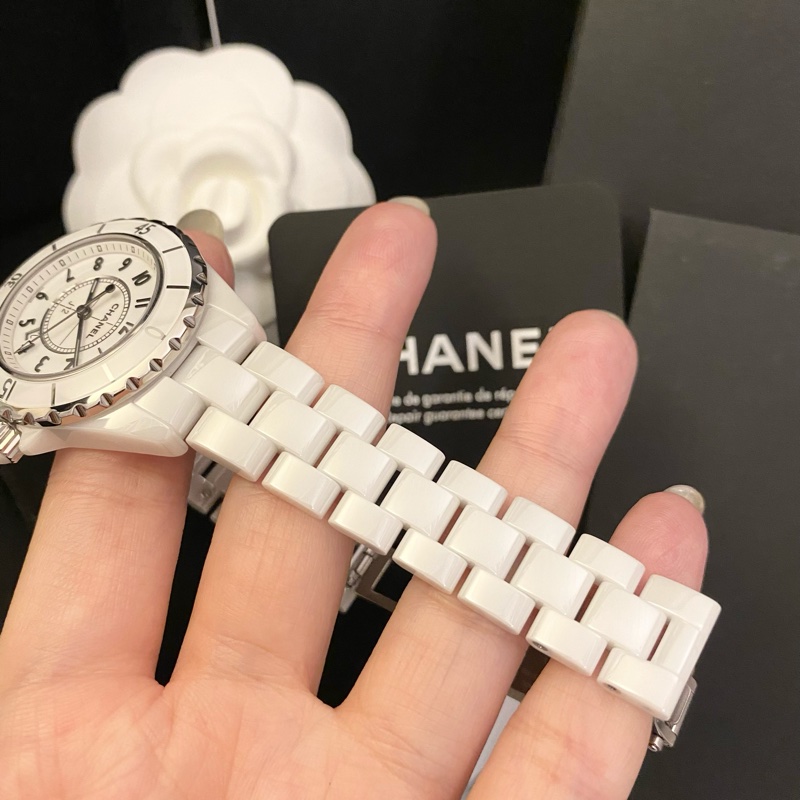 保證專櫃真品‼️新款錶扣 附Chanel原廠保固‼️92成新 33mm Chanel 香奈兒 J12 陶瓷錶 白色-11