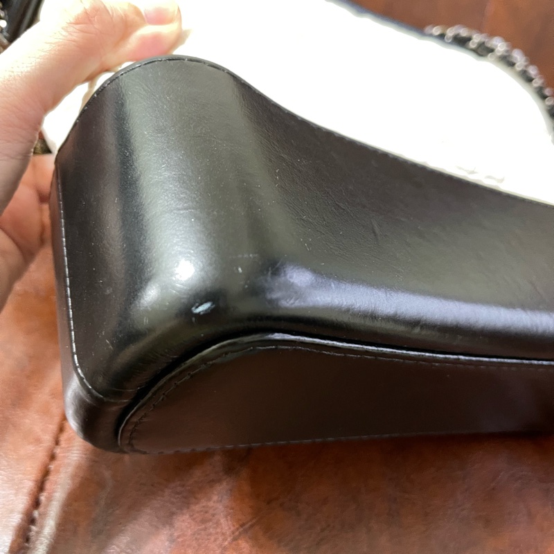 CHANEL 香奈兒 黑白熊貓色 流浪包-20