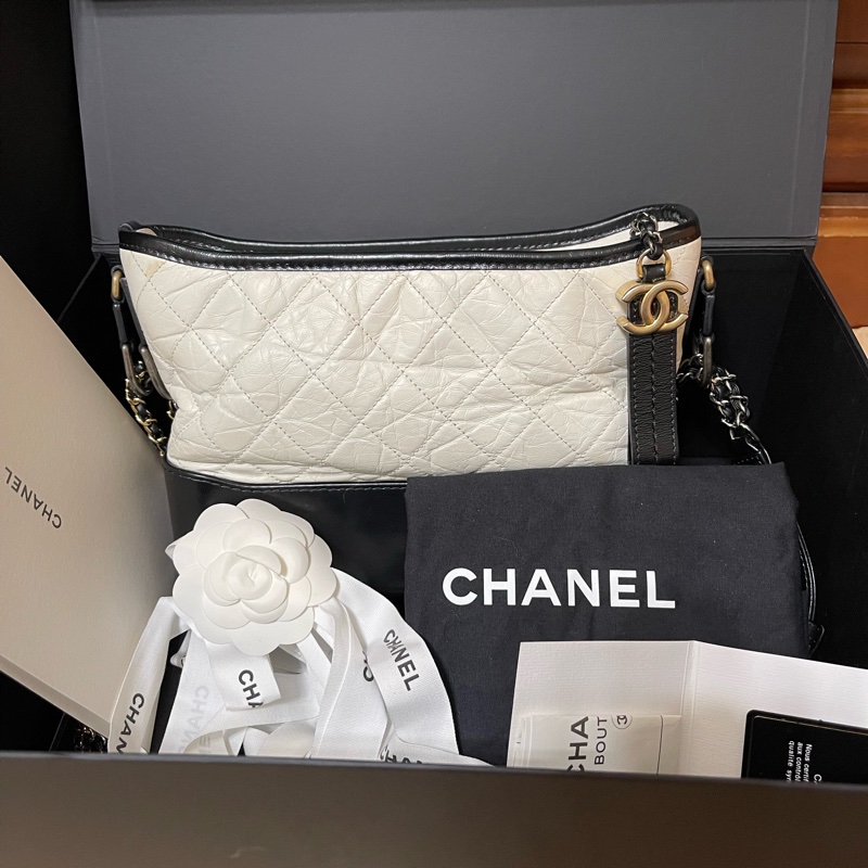 CHANEL 香奈兒 黑白熊貓色 流浪包-1