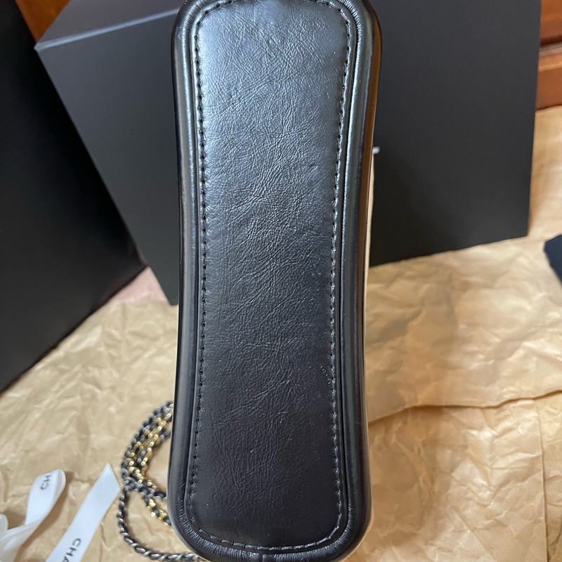 CHANEL 香奈兒 黑白熊貓色 流浪包-10