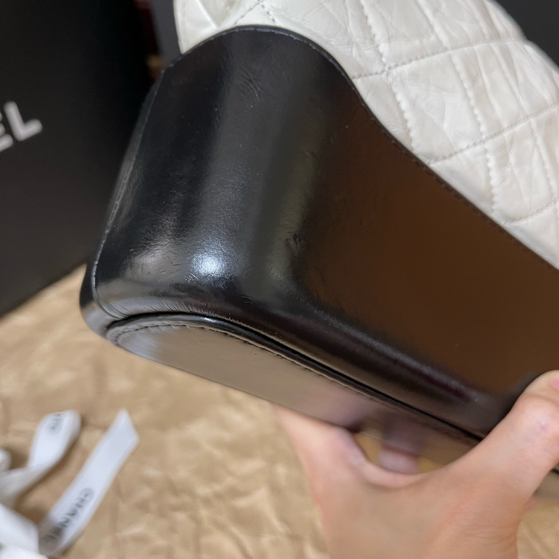 CHANEL 香奈兒 黑白熊貓色 流浪包-14