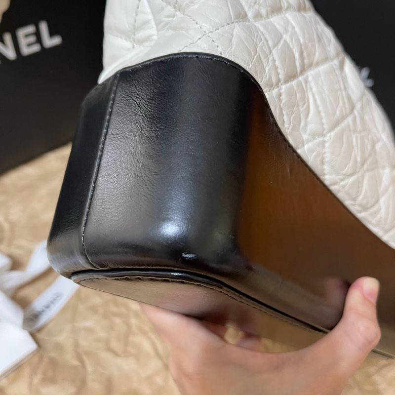 CHANEL 香奈兒 黑白熊貓色 流浪包-16