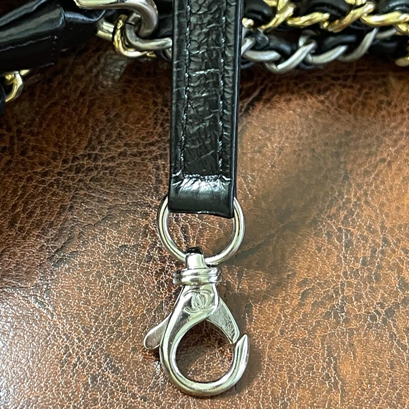 CHANEL 香奈兒 黑白熊貓色 流浪包-27