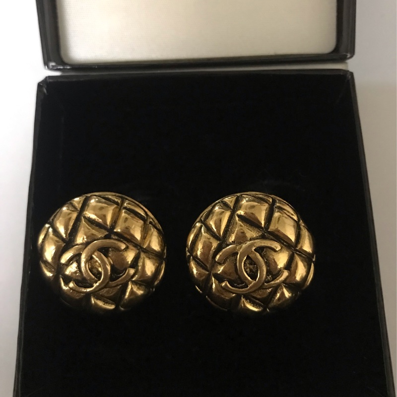 Chanel 老香圓形夾式耳環-0