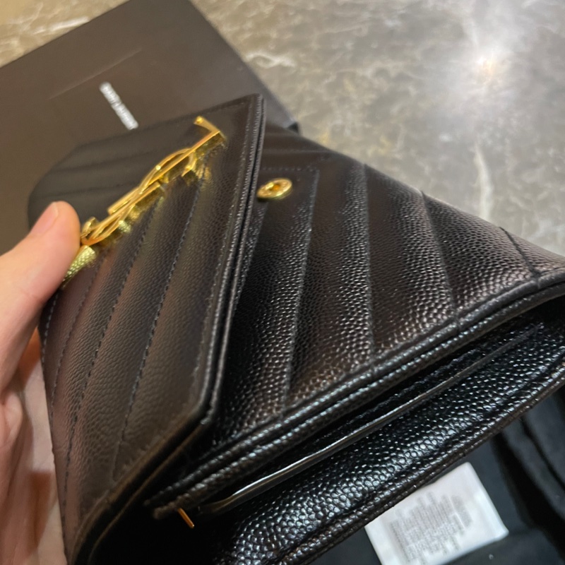 ▪️FUGUEI選物▪️YSL  黑金魚子醬下蓋信封長夾-9