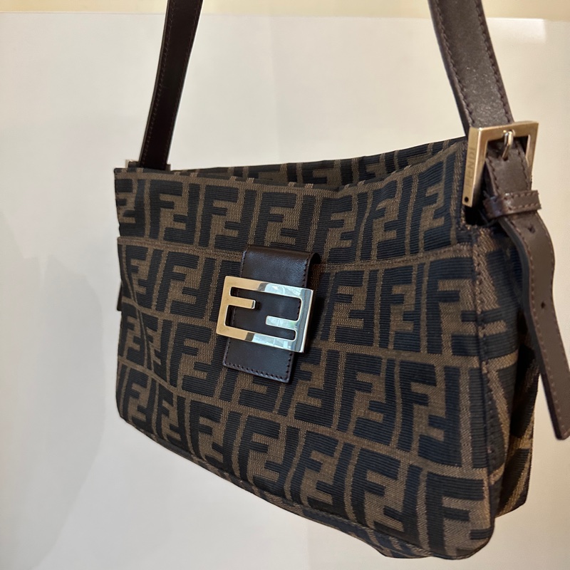 Fendi 老花肩背包-3